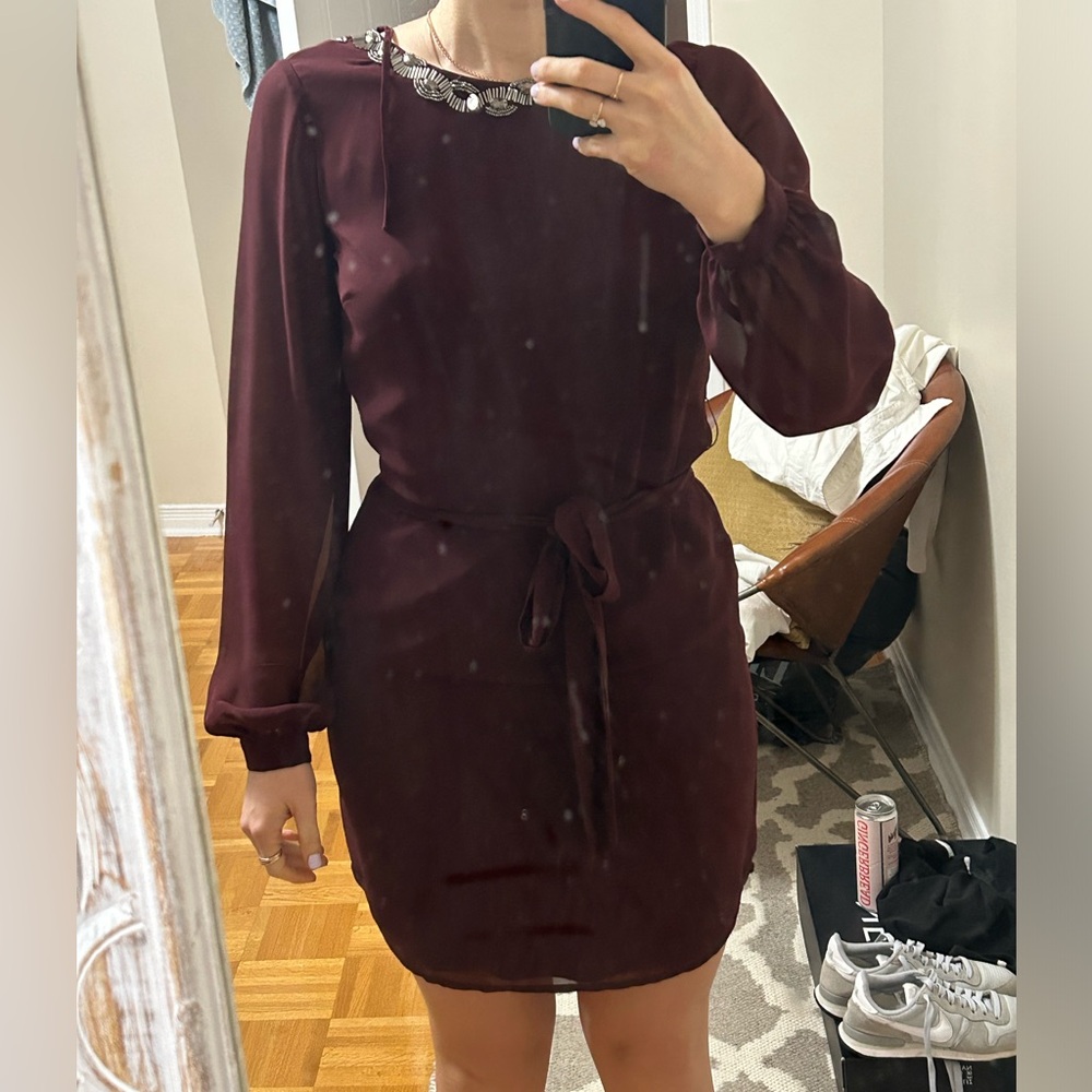 Chic burgundy dress